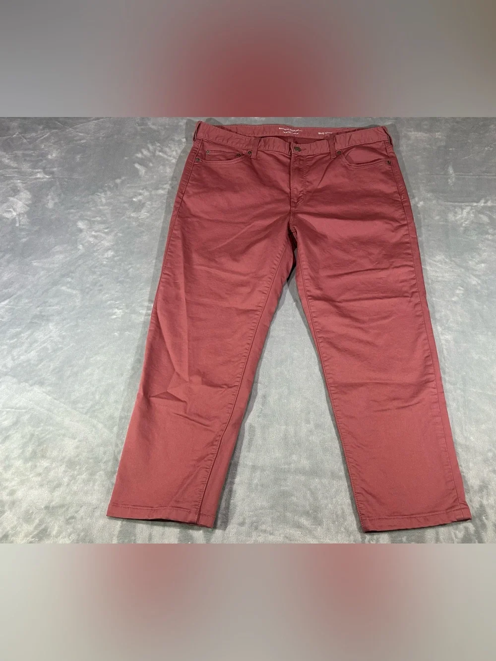 Banana Republic Traveler Pants Men’s 38x32 Athletic Fit Dusty Rose Color